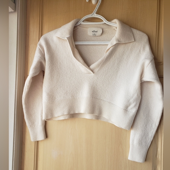 Wilfred White V-Neck Sweater - Picture 2 of 12